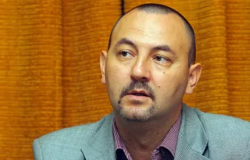6 месеца придружител за младите шофьори