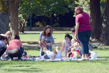 Помощ за лошите родители, а не отнемане на децата