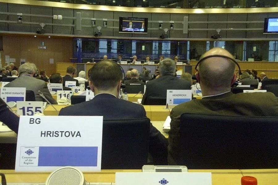 Чакат кметa на Габрово в Брюксел за отчет и похвала