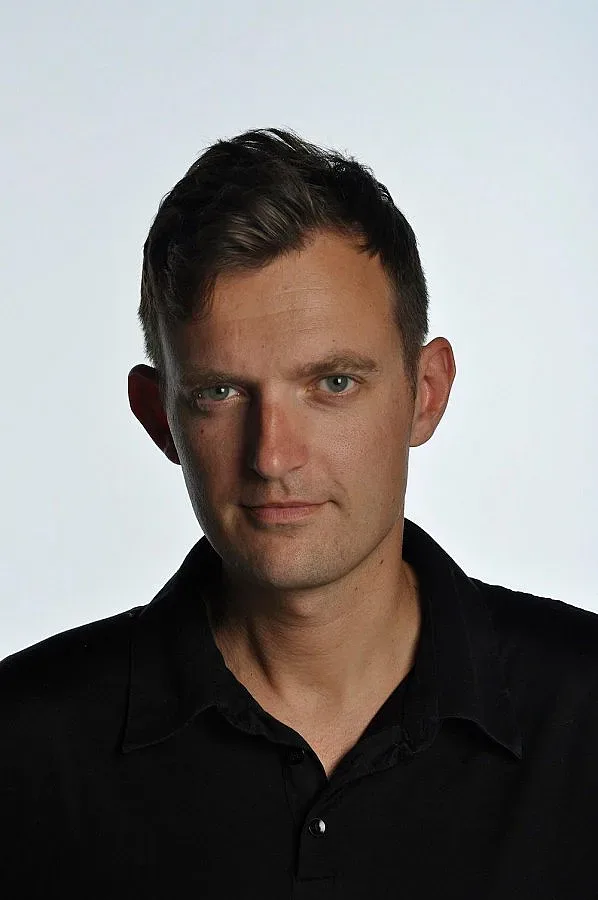 Кирил Христов: Свикнах да сърфирам през проблемите