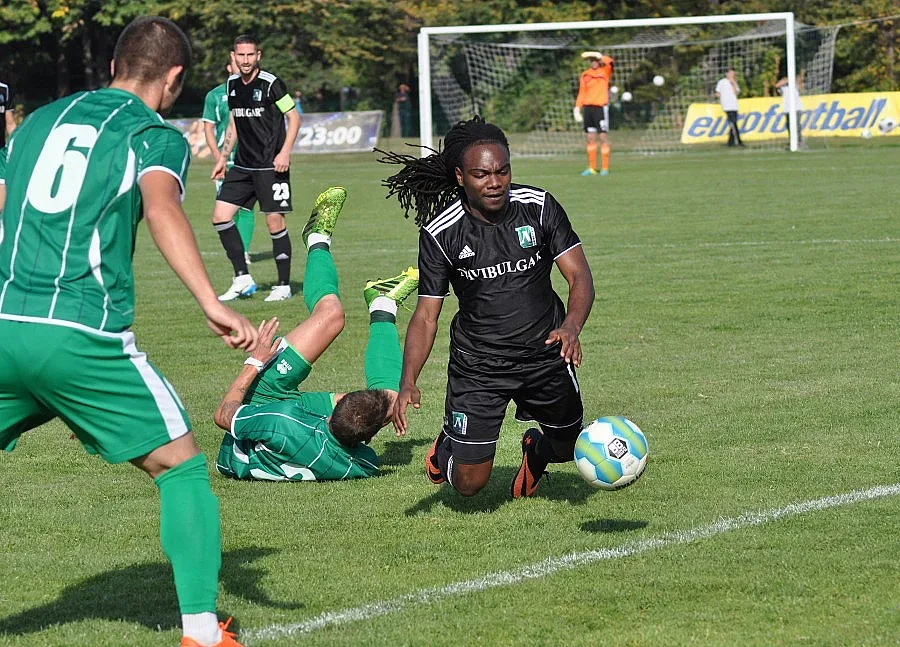 Стоев след успеха над Пирин: Какъв футбол на този терен 