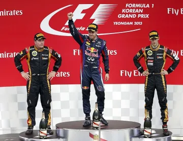 Фетел триумфира и в Корея