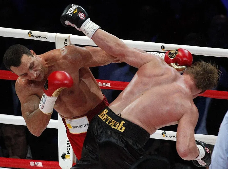 Кличко смаза Поветкин, чака Кубрат