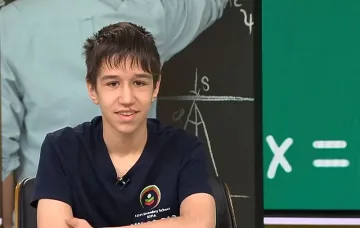 Само на 13! Калоян счупи световен рекорд по математика