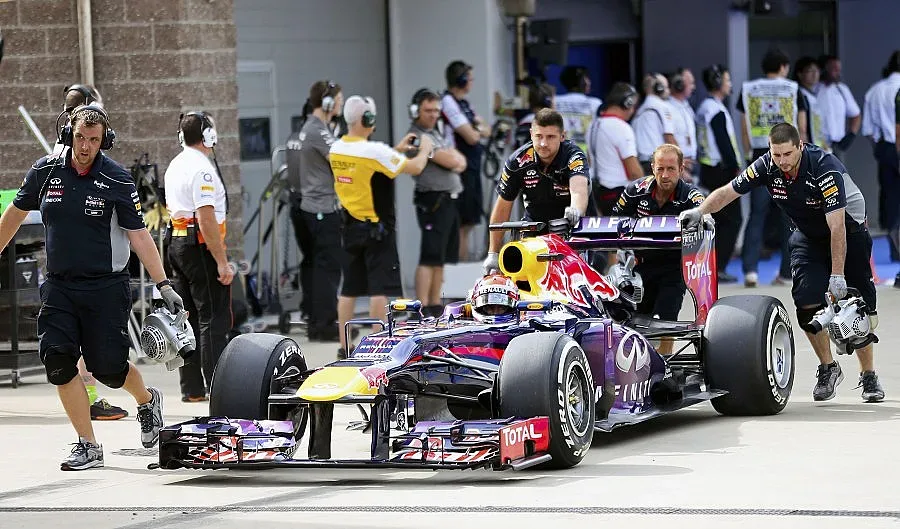 Фетел зададе темпото