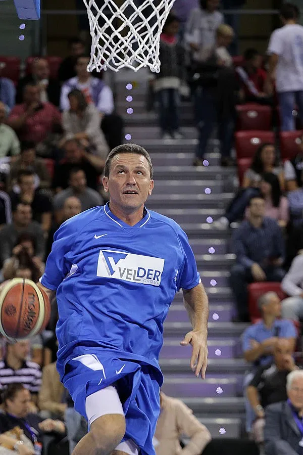 Георги Младенов: Никога не съм бил с блондинка