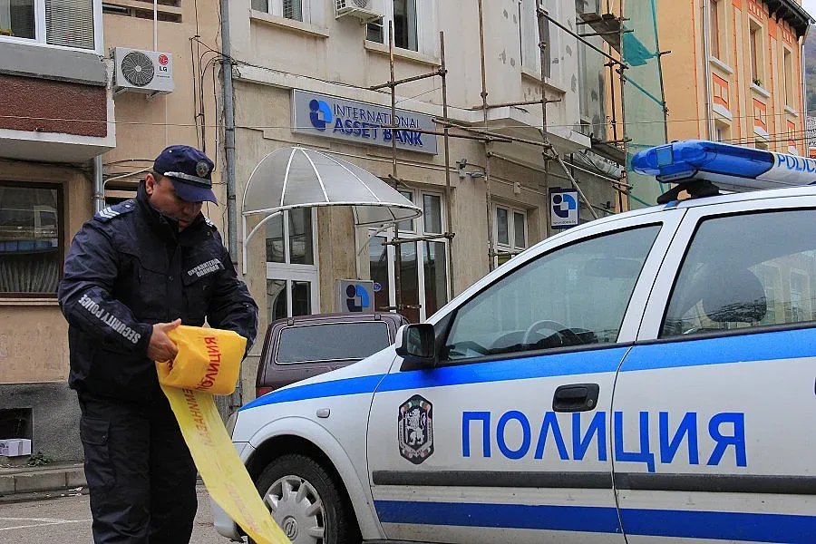 Оставиха в ареста замесен в банковия обир във Враца