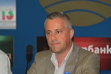 С ГЕРБ не сме семейство, за да ни сдобрява ЕНП