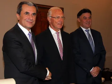 Бекенбауер: Стискам ви палци за световното