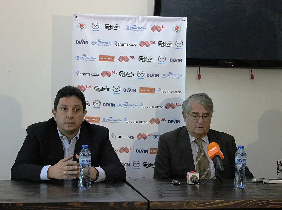 България приема пилотния проект „Младежта в действие"