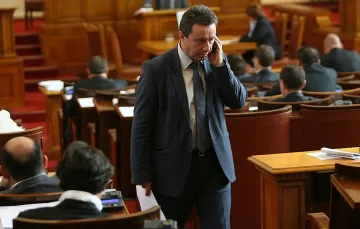 Стоилов: НС не може да продължи дълго така