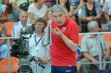 Маестро Плачи 