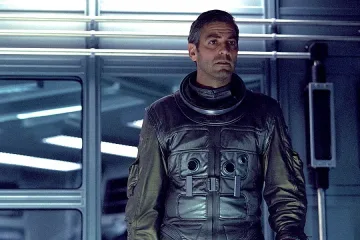 Клуни спасява Бълок в Космоса