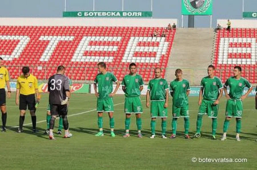 Пускат гратис на мача във Враца