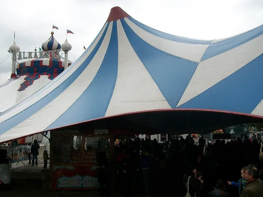 Цирк "Балкански" търси двама за "Колелото на смъртта"