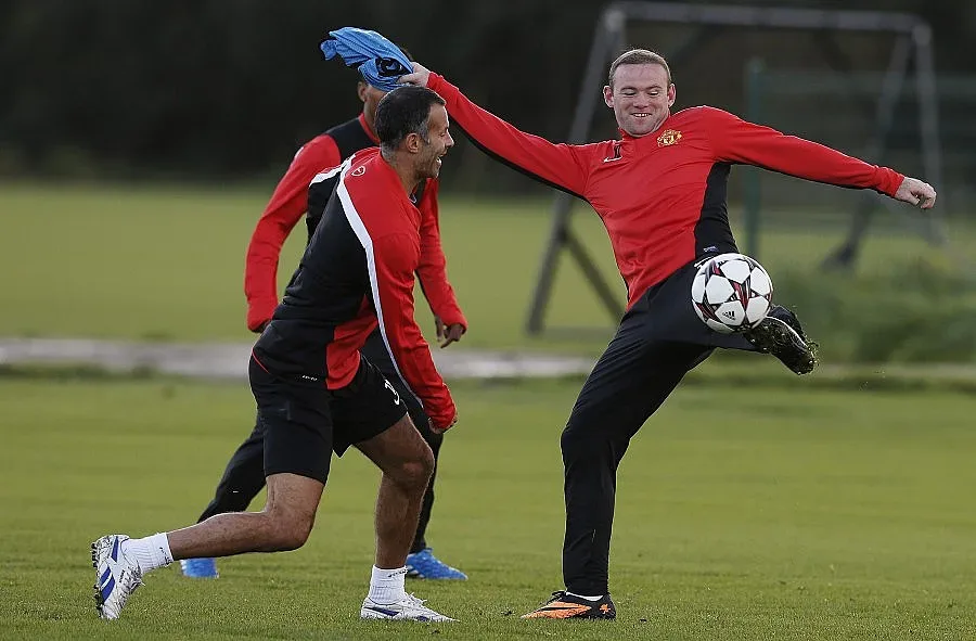 Гигс би рекорд на Раул в Шампионската лига