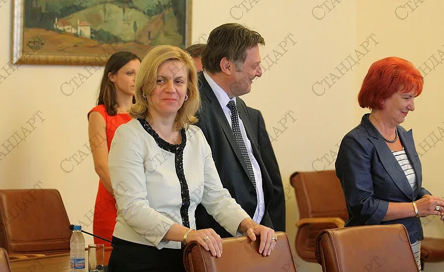 Чистят пътищата през зимата с 60 млн. лева