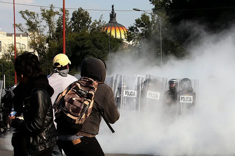 При сблъсъци в Мексико са ранени минимум 51 души