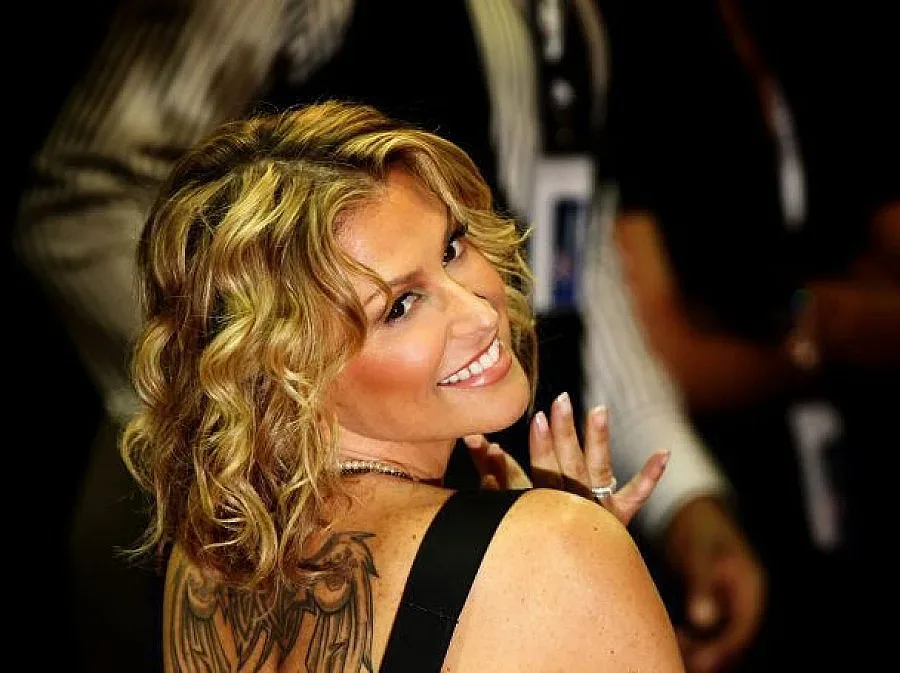 Колеги подкрепят Анастейша