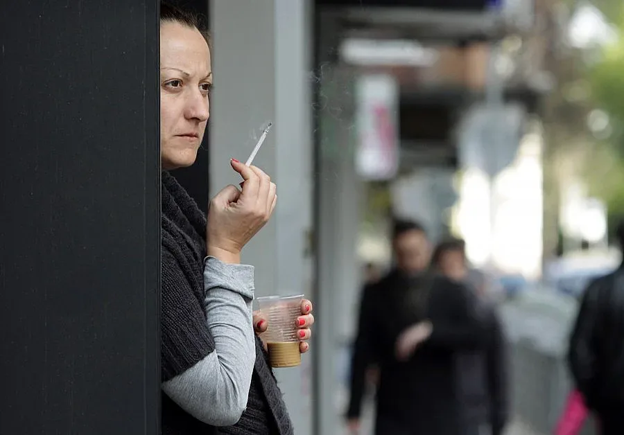 Пушим в бара, в офиса - не