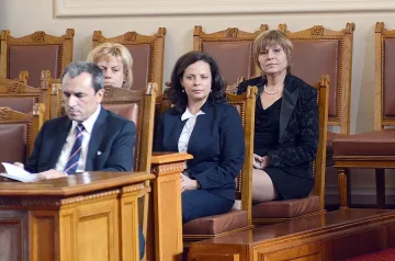 Вотът на недоверие не успя