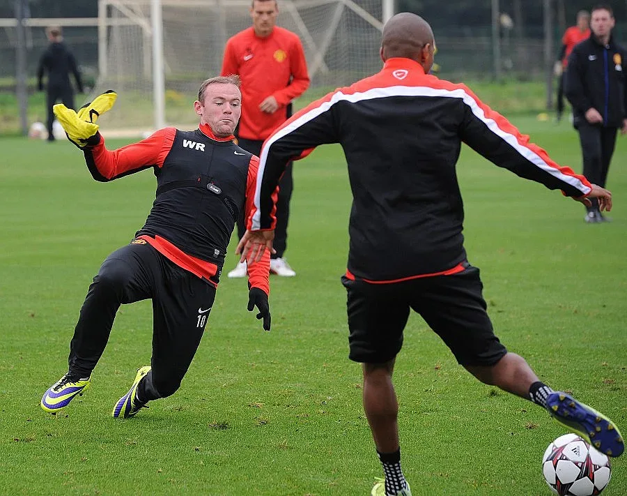 В "Юнайтед" се хванаха за гушите