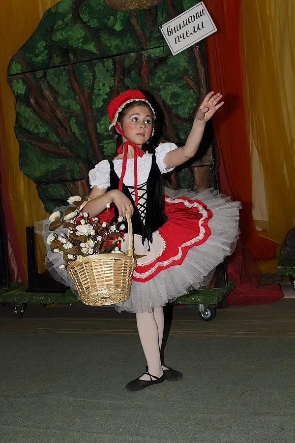 С „Червената шапчица" Операта поздрави деца от Велинград