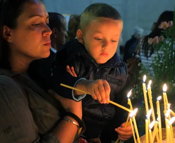 Християните отбелязват Покров на Пресвета Богородица