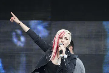 Звезди пяха благотворително