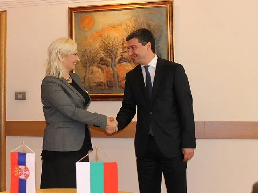 Междусистемната газова връзка със Сърбия заработва през 2017 г.