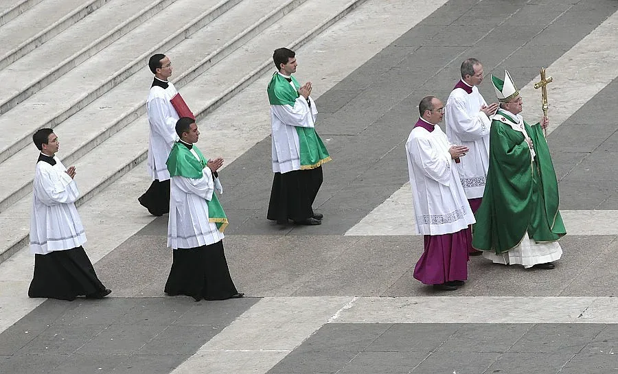 Канонизират папа Йоан XXIII и папа Йоан Павел II