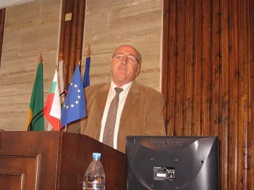 Със стената на плача сравни кмет Деня на диалога