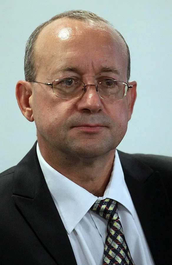 Малките фирми също да плащат 10% данък