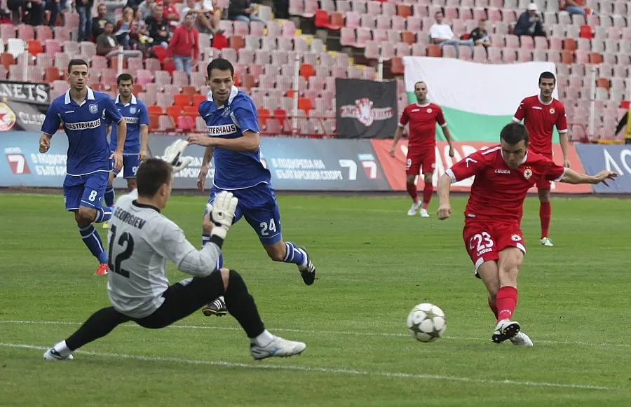 ЦСКА скочи в тройката