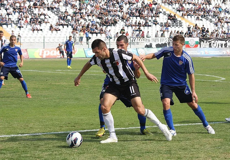 Локо Пловдив разби Любимец