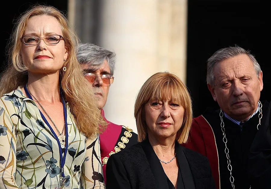 Кабинетът дава още над 9 млн. лв. за образование