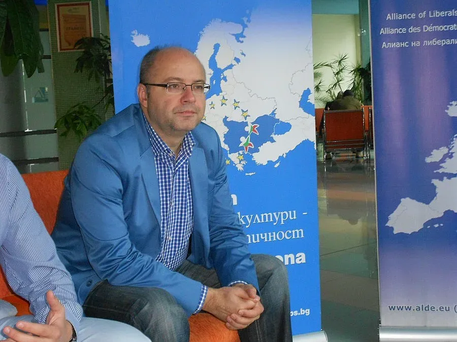 Метин Казак: Вотът на недоверие бе политическа игра