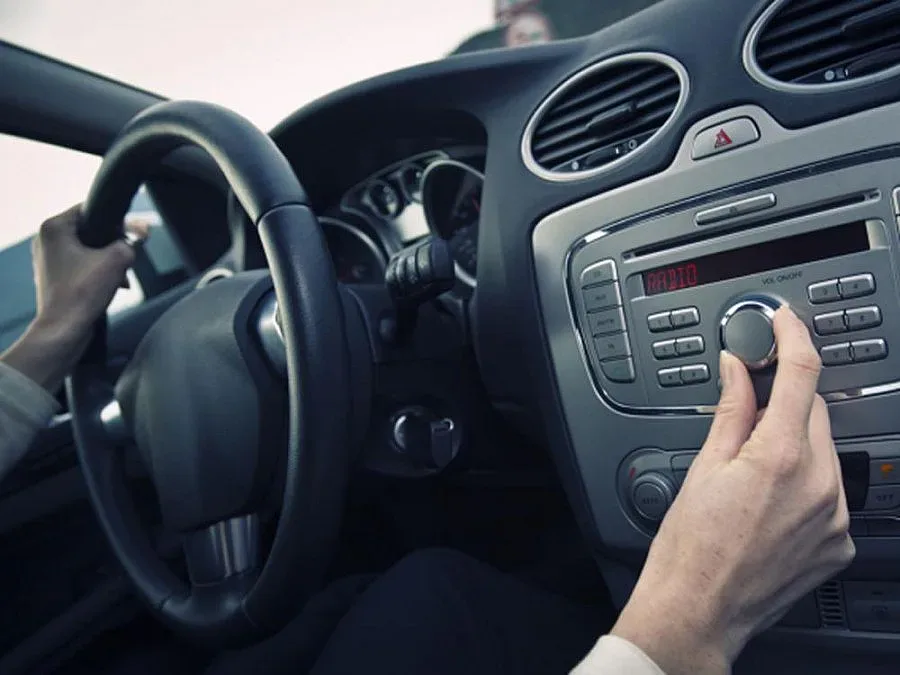 Рокът увеличава риска от катастрофи, джазът го понижава