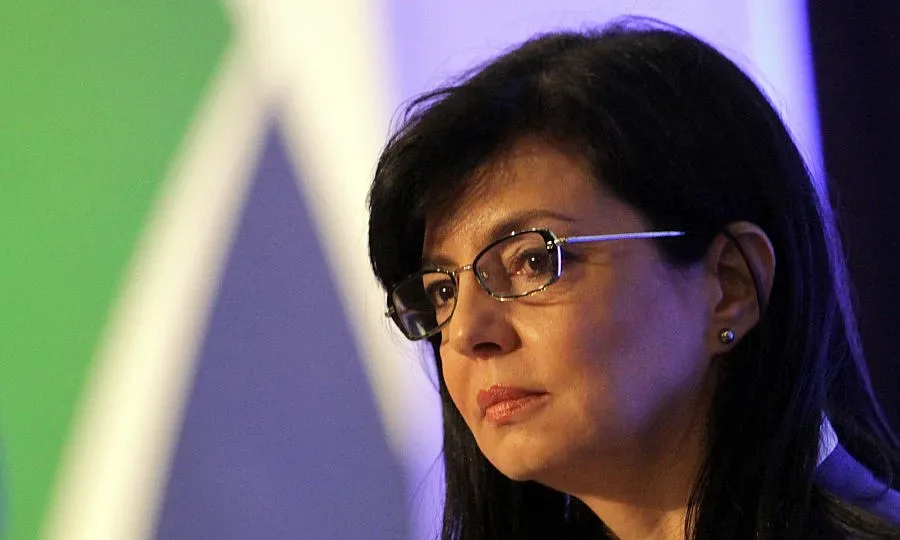 Кунева: Превърнаха парламента в абсурд