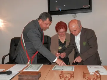 68 баби и дядовци си казаха за втори път "Да"