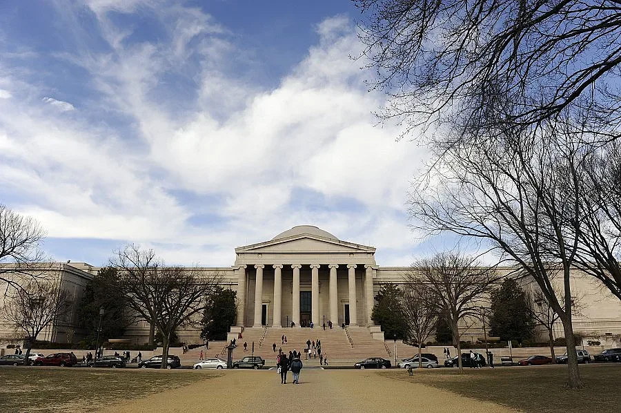 Националната галерия на изкуствата в САЩ приема дарение