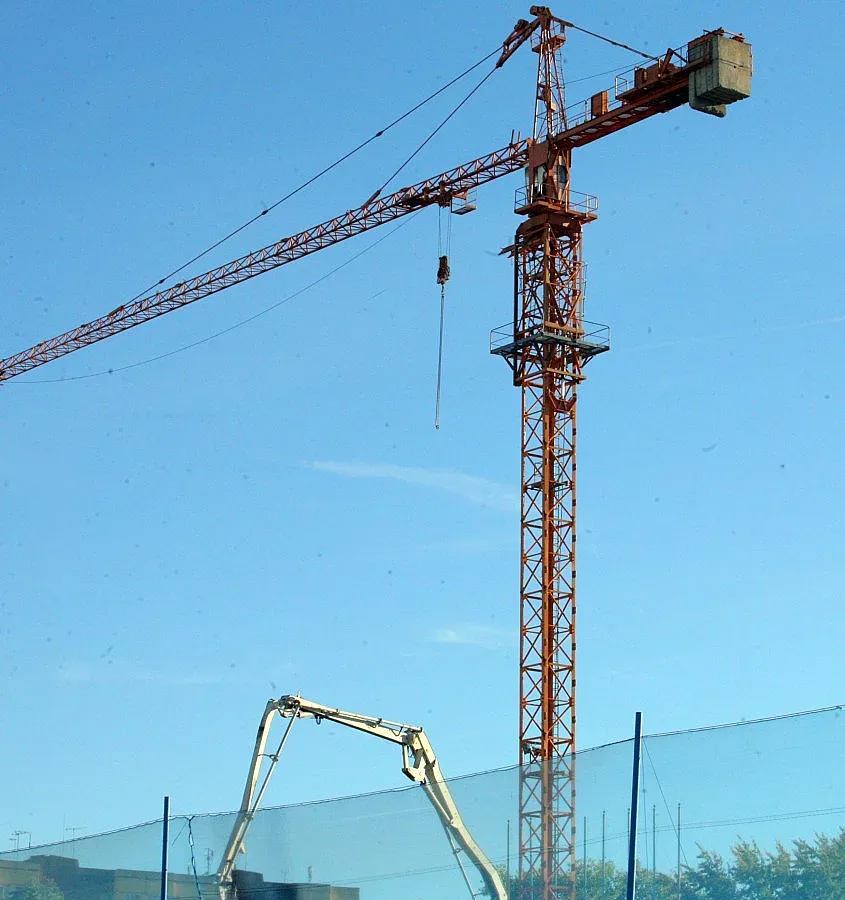 Оптимизъм в индустрията, песимизъм в строителството