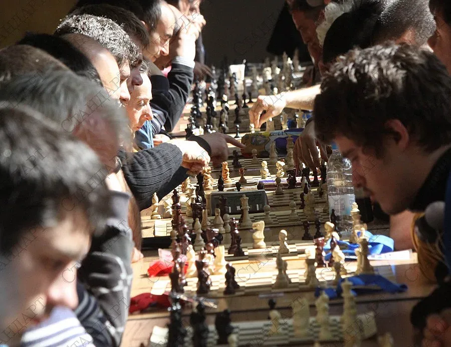 Заглушават всякакви сигнали на турнир по шах