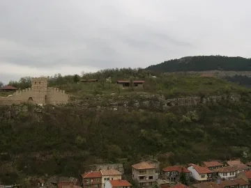 Разкриха болярска резиденция на Трапезица