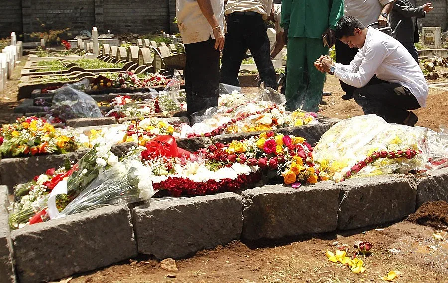 "Аш Шабаб" крила оръжия в мола