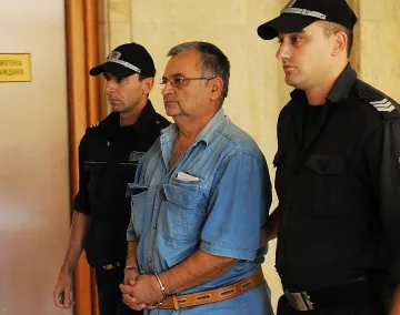 Убиецът на банкерката иска свобода срещу подписка