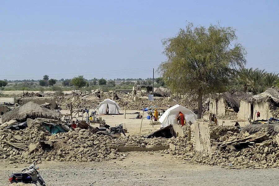 Над 270 души са жертвите на силния трус в Пакистан