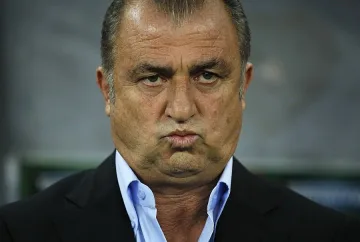 Галатасарай уволни Фатих Терим