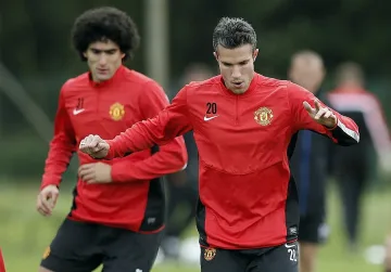 Юнайтед без Ван Перси срещу Ливърпул 