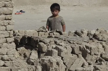 Минимум 200 загинали при силното земетресение в Пакистан